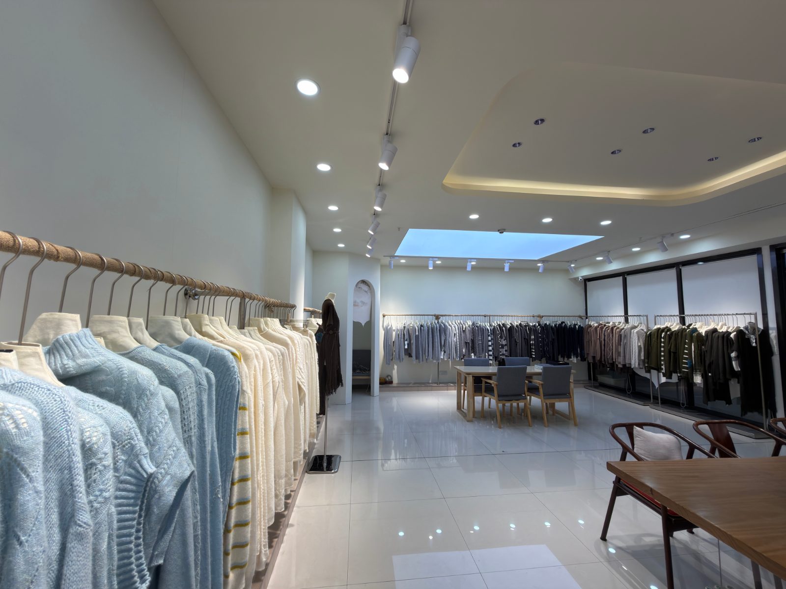 嘉兴明臻禧服饰有限公司企业图片