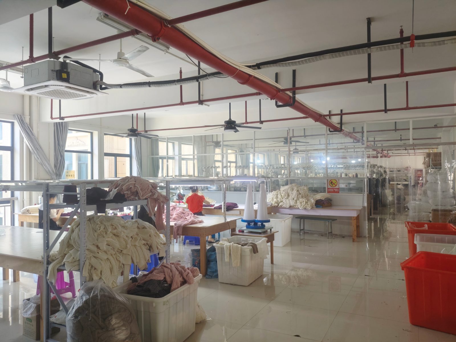 嘉兴明臻禧服饰有限公司企业图片