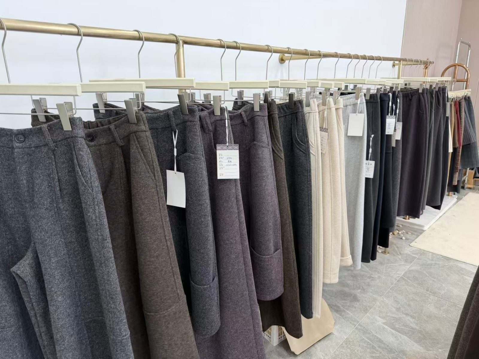 桐乡乔希服饰有限公司 · 公司环境 第4张