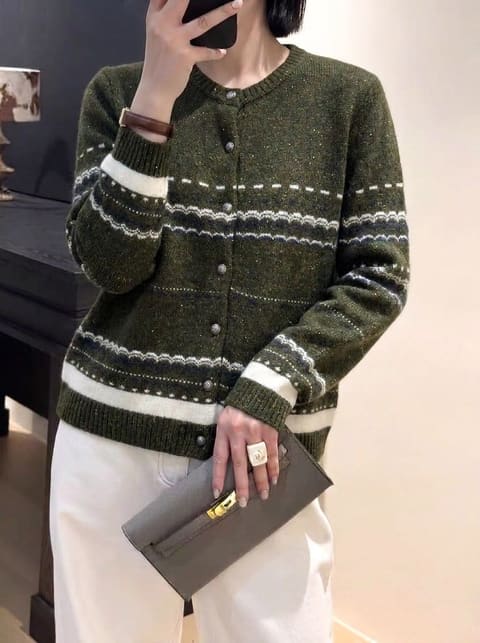 货号2626628 波尔牛绒圆领拼色开衫 第 4 张