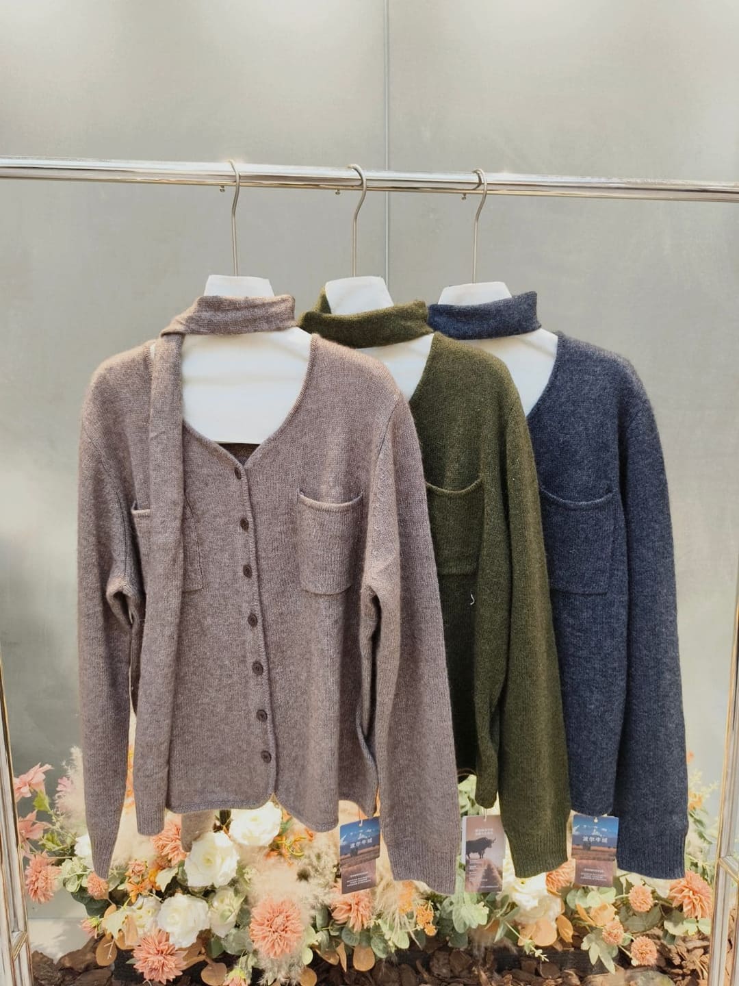货号2626645 波尔牛绒不并丝开衫带飘带_嘉兴明臻禧服饰有限公司