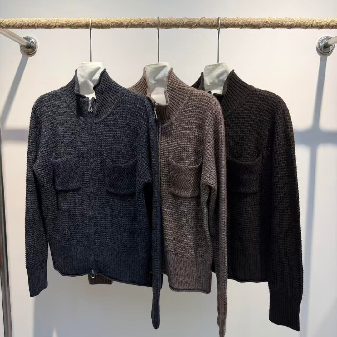 货号2626695 波尔牛绒不并丝拉链开衫_嘉兴明臻禧服饰有限公司