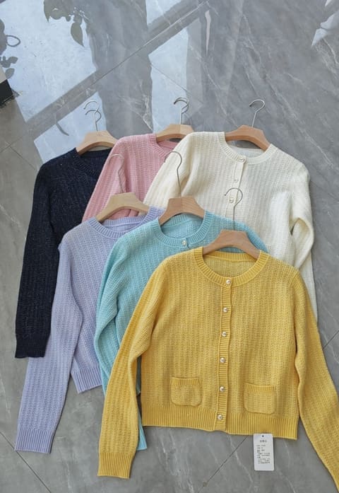 31096 丝羊绒珠片圆领开衫 M L XL 第 1 张