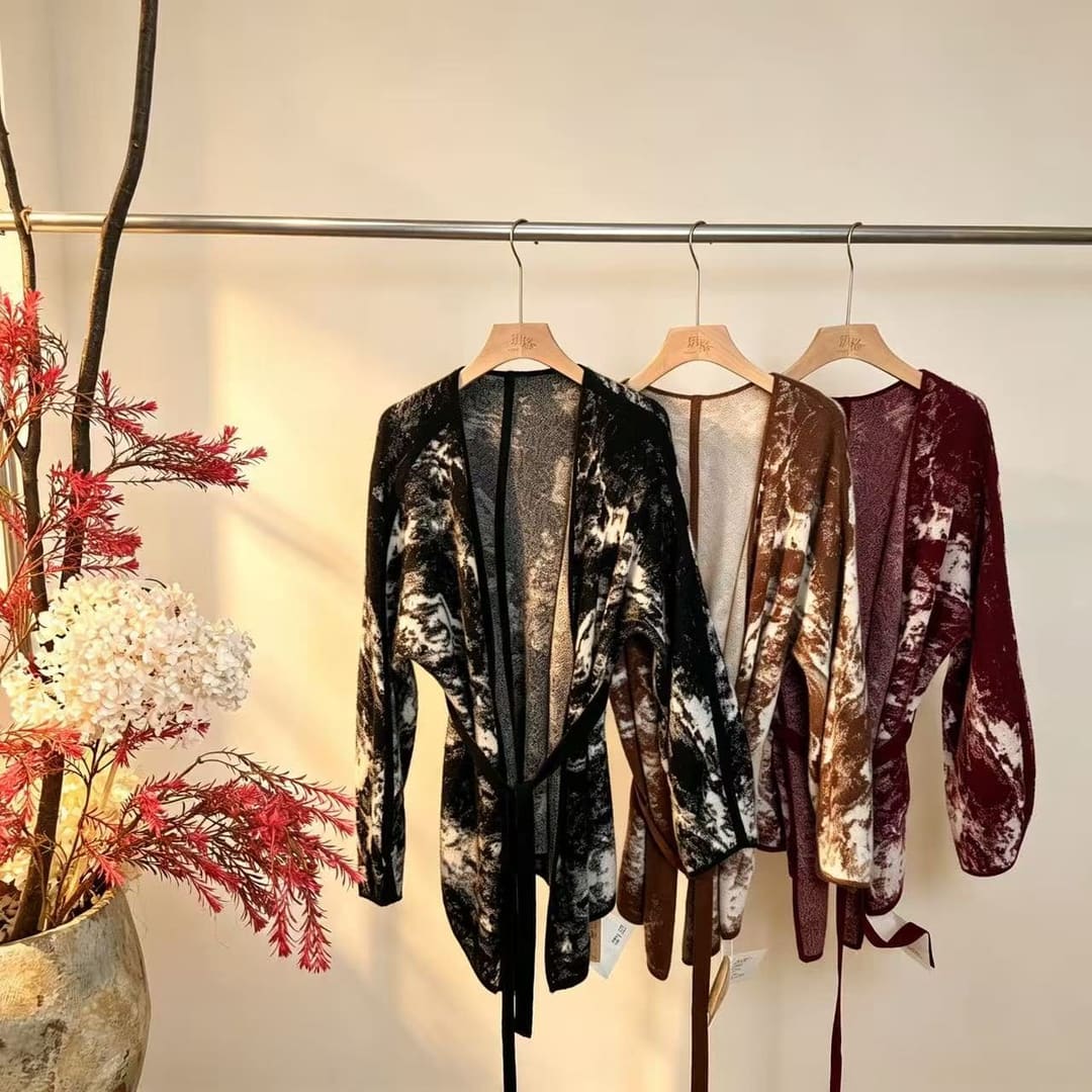 YG‑6006 V 领水墨晕染系带收腰针织和服开衫