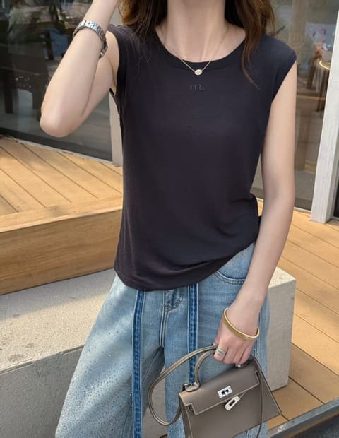 9512前后拼接刺绣M背心 第 9 张