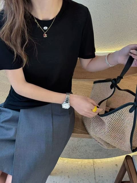 9513后背拼接前钉扣圆领款 第 7 张